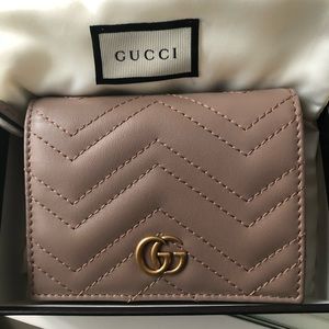 ♥️SOLD ♥️ Gucci marmont card case wallet